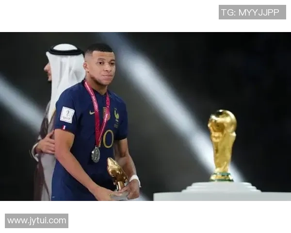 欧洲足球七号球衣传奇球星盘点 从贝尔到姆巴佩的辉煌历程