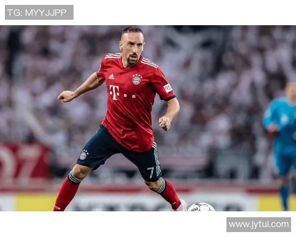 《重温经典球场荣耀，老球星带你重返足球巅峰》