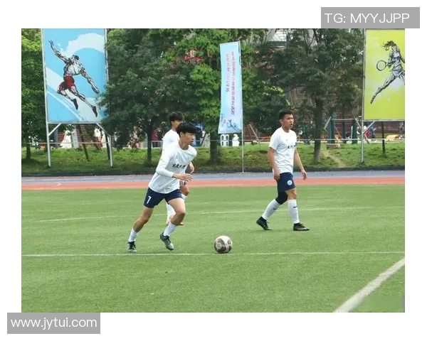 8.3分顶级足球球星引爆绿茵赛场掀起新一轮巅峰对决热潮 8.3分顶级足球球星引爆绿茵赛场掀起新一轮巅峰对决热潮